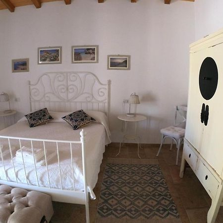 Monti Russu Natural Guest House Aglientu Exterior photo