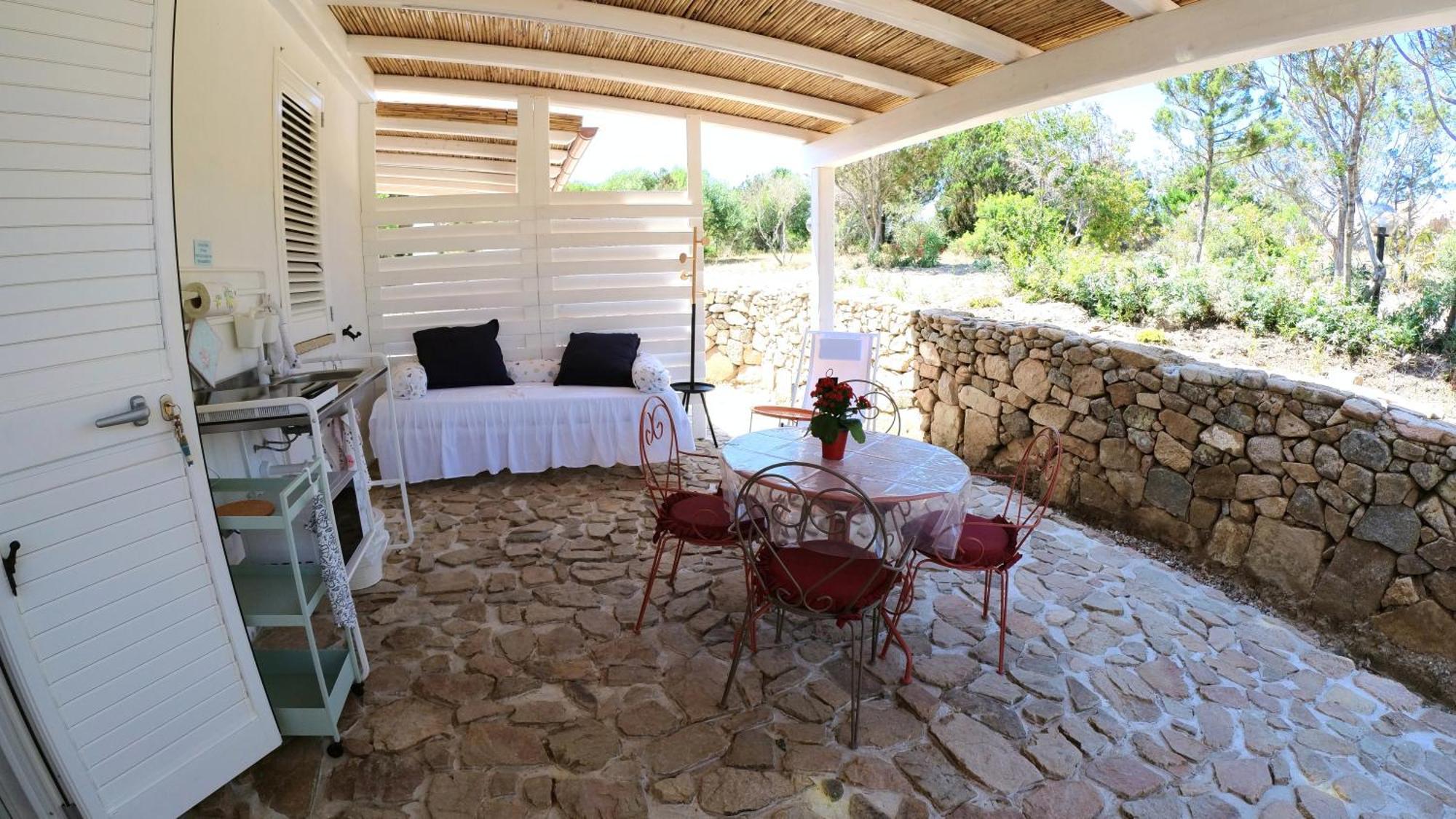 Monti Russu Natural Guest House Aglientu Exterior photo